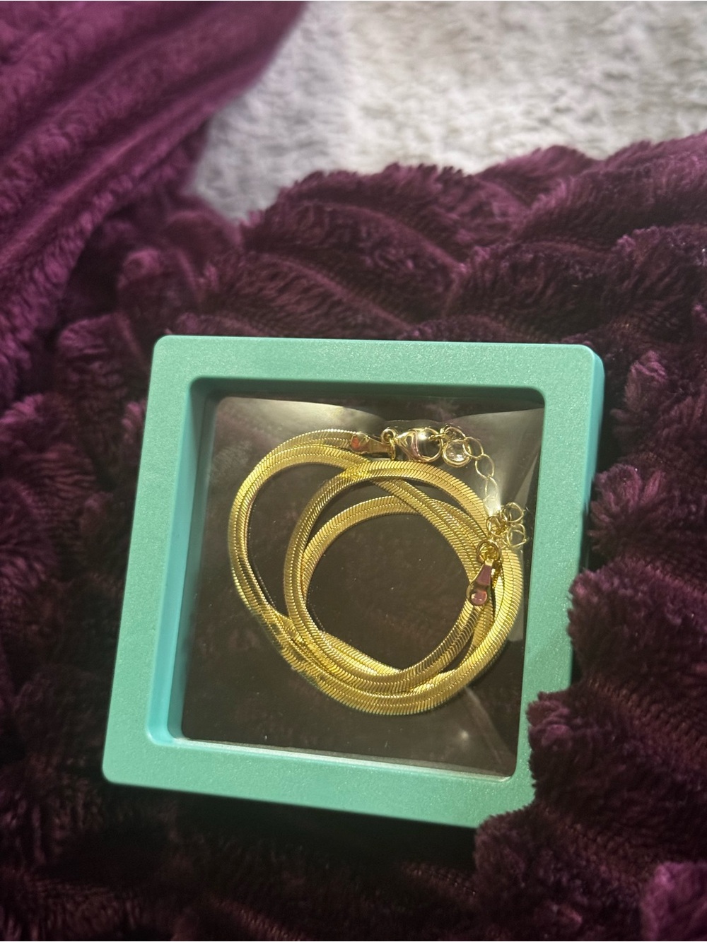 Classic Gold-Tone Herringbone Necklace — Elegant Gold Finish